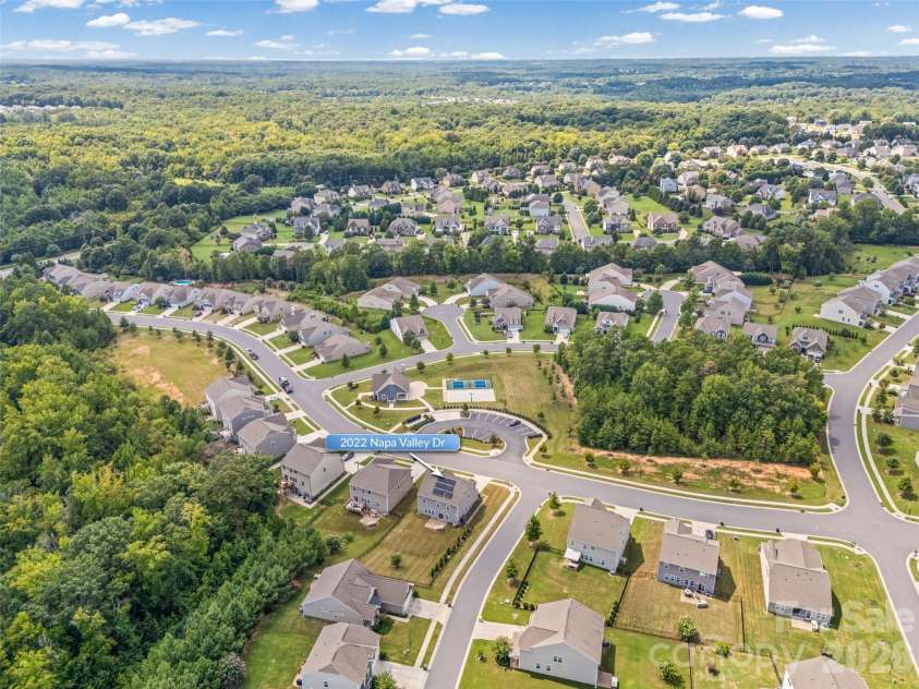 2022 Napa Valley Drive, Waxhaw, NC 28173.  MLS# CAR4417002, YatesRealty ID 42736. 