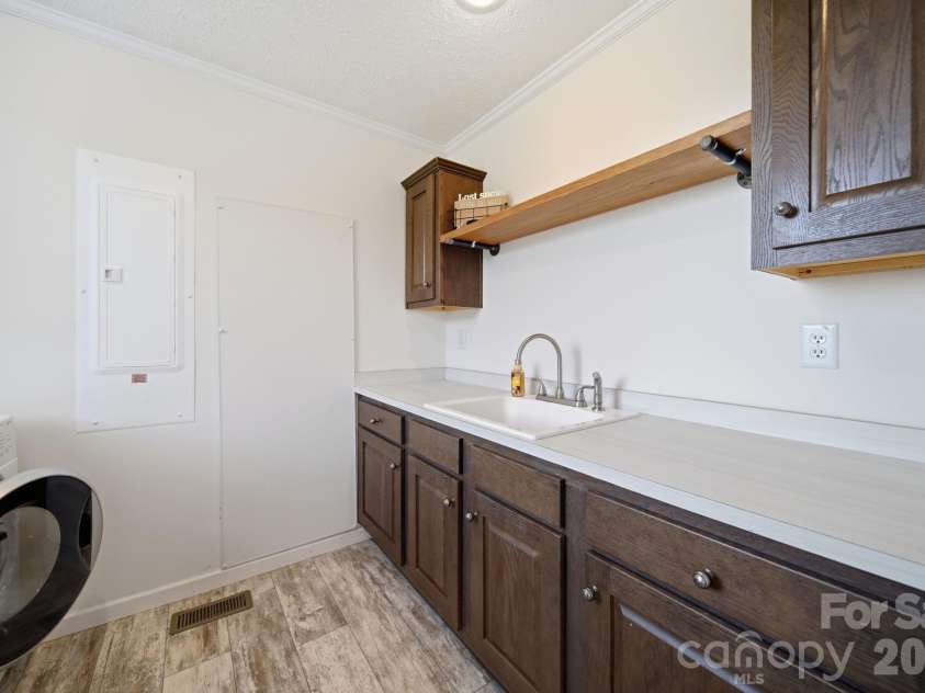 6311 Old Pageland Marshville Road, Marshville, NC 28103.  MLS# CAR4410392, YatesRealty ID 42737. 