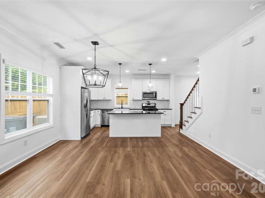 8514 Sharonbrook Drive, Charlotte, NC 28210.  MLS# CAR4384327, YatesRealty ID 42740. 