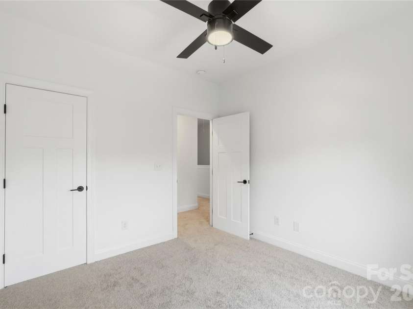 8514 Sharonbrook Drive, Charlotte, NC 28210.  MLS# CAR4384327, YatesRealty ID 42740. 