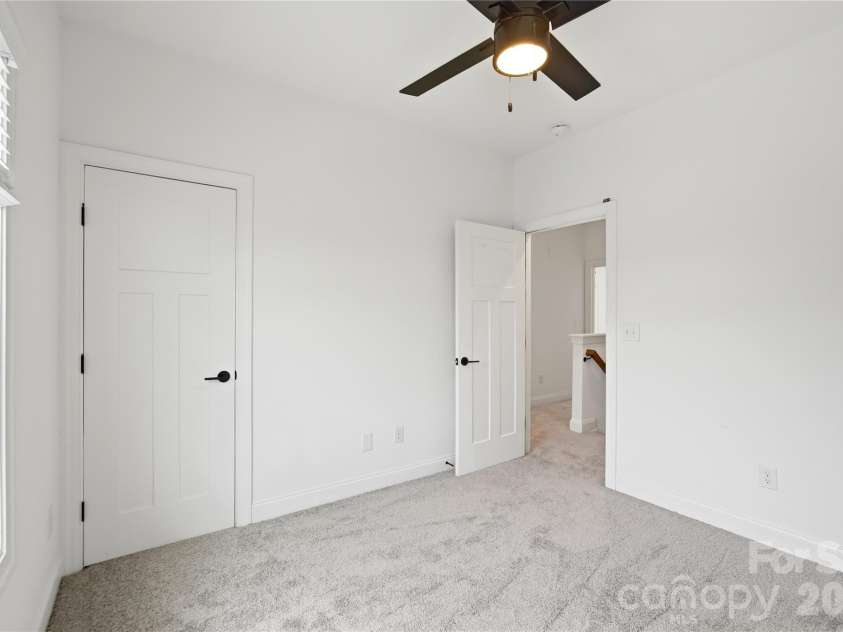 8514 Sharonbrook Drive, Charlotte, NC 28210.  MLS# CAR4384327, YatesRealty ID 42740. 