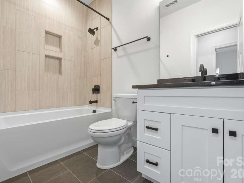 8514 Sharonbrook Drive, Charlotte, NC 28210.  MLS# CAR4384327, YatesRealty ID 42740. 