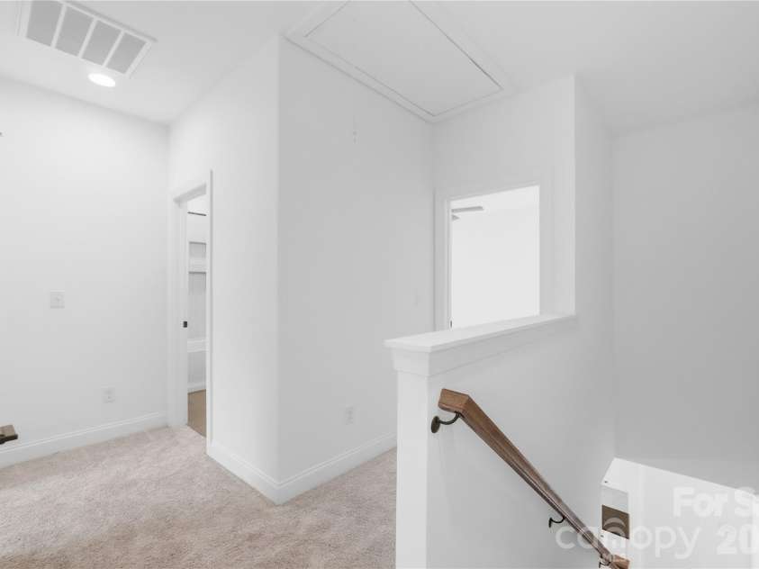 8514 Sharonbrook Drive, Charlotte, NC 28210.  MLS# CAR4384327, YatesRealty ID 42740. 