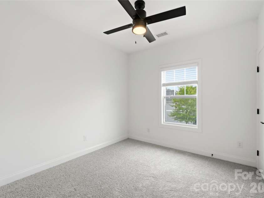 8514 Sharonbrook Drive, Charlotte, NC 28210.  MLS# CAR4384327, YatesRealty ID 42740. 