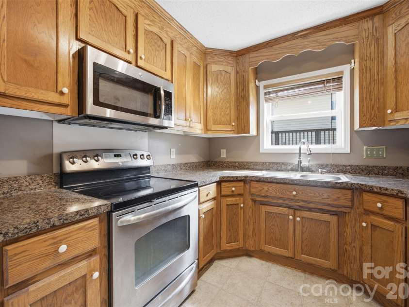 103 Watson Street, Belmont, NC 28012.  MLS# CAR4412349, YatesRealty ID 42741. 
