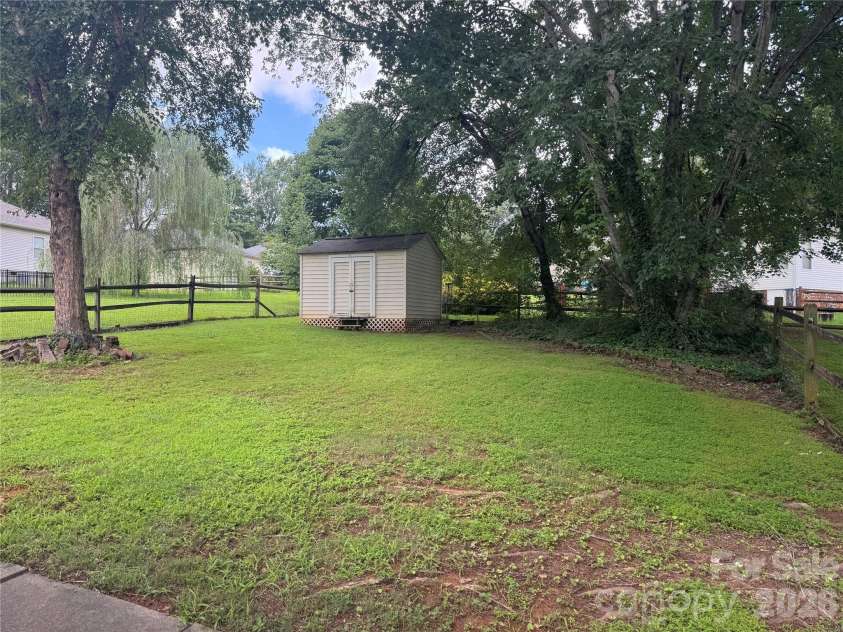 103 Watson Street, Belmont, NC 28012.  MLS# CAR4412349, YatesRealty ID 42741. 