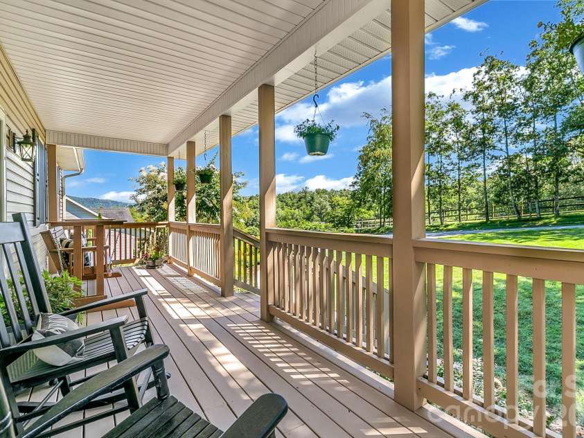 14 New Bishop Lane, Fletcher, NC 28732.  MLS# CAR4410015, YatesRealty ID 42742. 