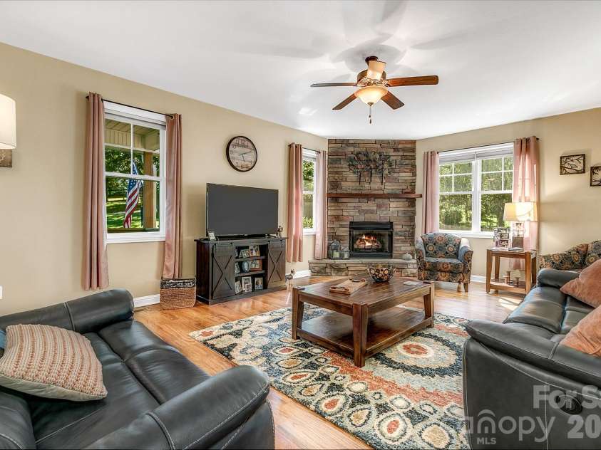 14 New Bishop Lane, Fletcher, NC 28732.  MLS# CAR4410015, YatesRealty ID 42742. 