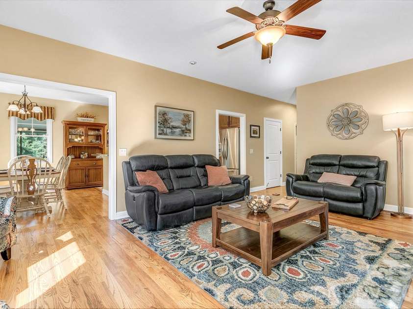 14 New Bishop Lane, Fletcher, NC 28732.  MLS# CAR4410015, YatesRealty ID 42742. 