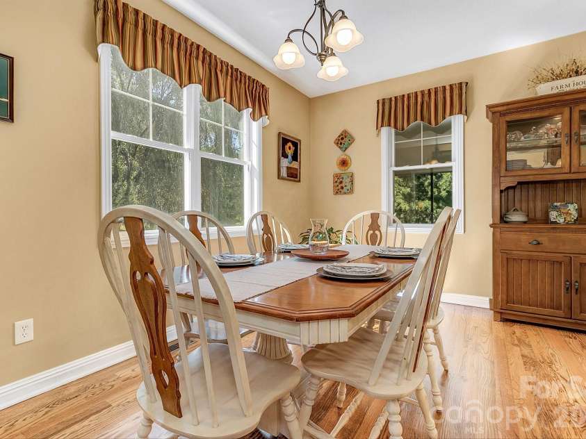 14 New Bishop Lane, Fletcher, NC 28732.  MLS# CAR4410015, YatesRealty ID 42742. 
