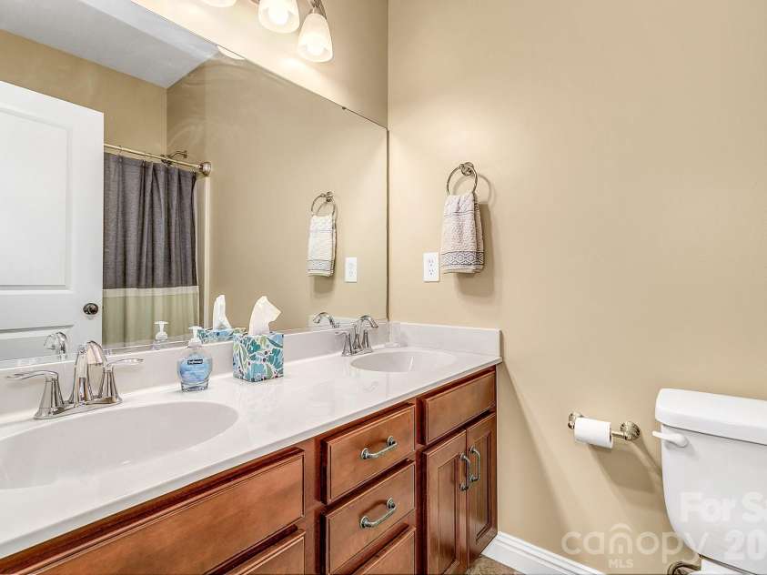 14 New Bishop Lane, Fletcher, NC 28732.  MLS# CAR4410015, YatesRealty ID 42742. 