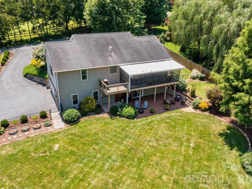 14 New Bishop Lane, Fletcher, NC 28732.  MLS# CAR4410015, YatesRealty ID 42742. 