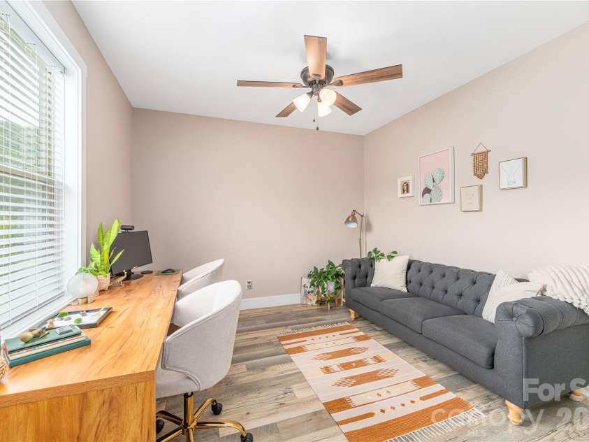 38 Sunrise Drive, Mars Hill, NC 28754.  MLS# CAR4406228, YatesRealty ID 42746. 