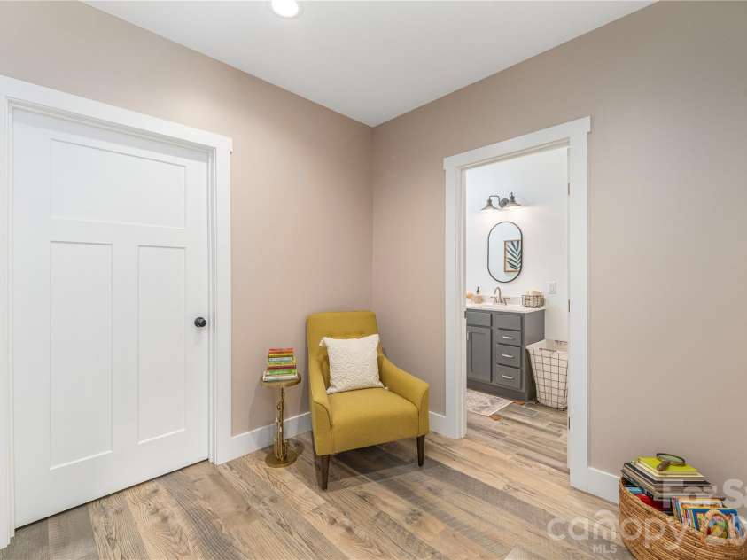 38 Sunrise Drive, Mars Hill, NC 28754.  MLS# CAR4406228, YatesRealty ID 42746. 