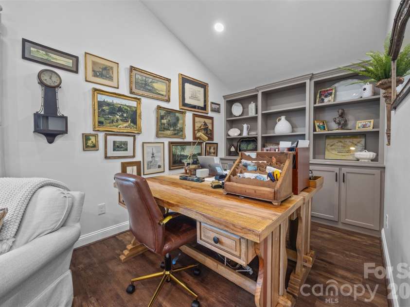 4410 Sol Aberman Road, Rock Hill, SC 29732.  MLS# CAR4410640, YatesRealty ID 42749. Office nook in apartment