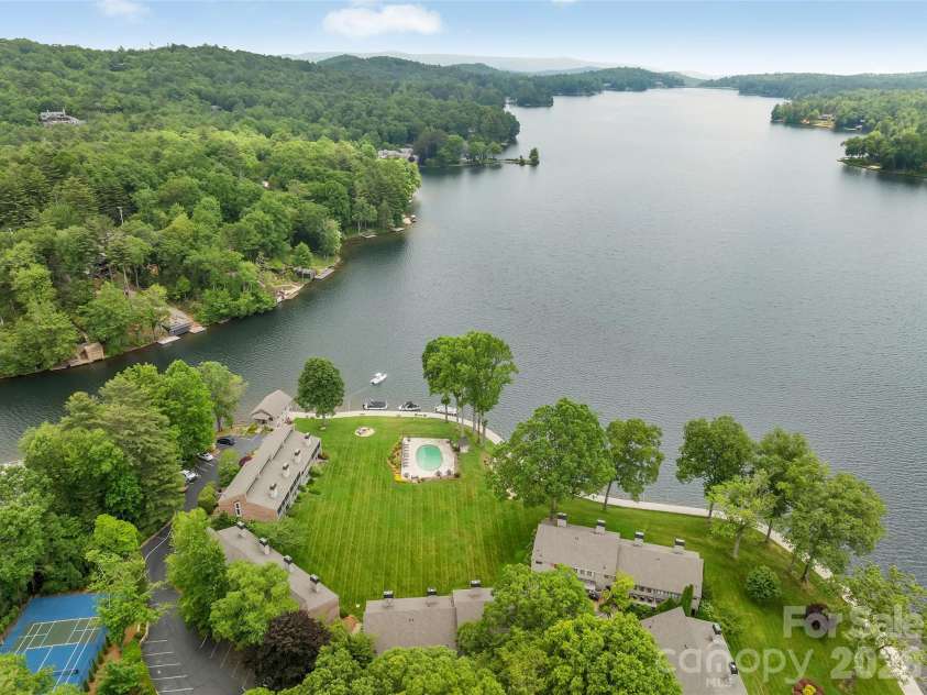 55 Toxaway Shores None, Lake Toxaway, NC 28747.  MLS# CAR4267379, YatesRealty ID 4275. 