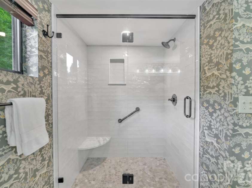 55 Toxaway Shores None, Lake Toxaway, NC 28747.  MLS# CAR4267379, YatesRealty ID 4275. 