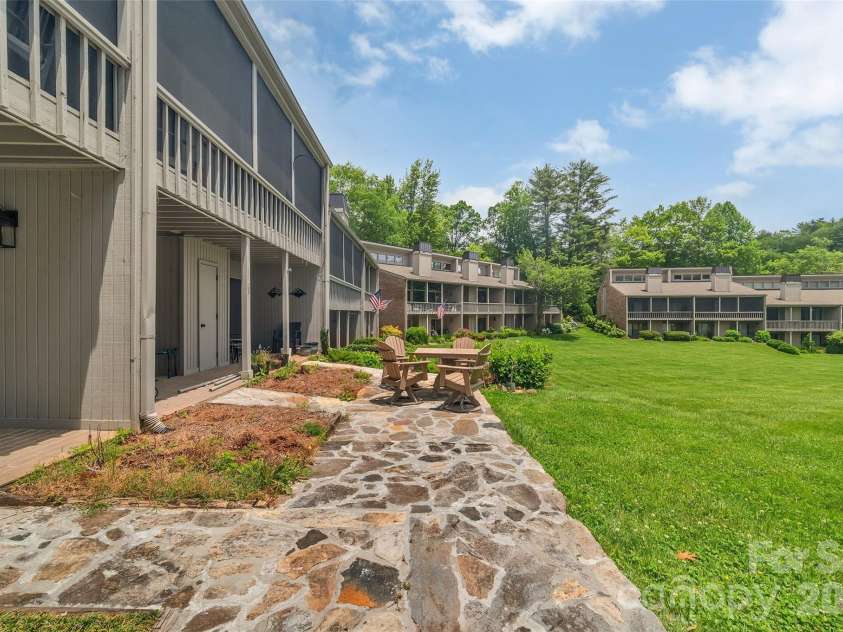 55 Toxaway Shores None, Lake Toxaway, NC 28747.  MLS# CAR4267379, YatesRealty ID 4275. 