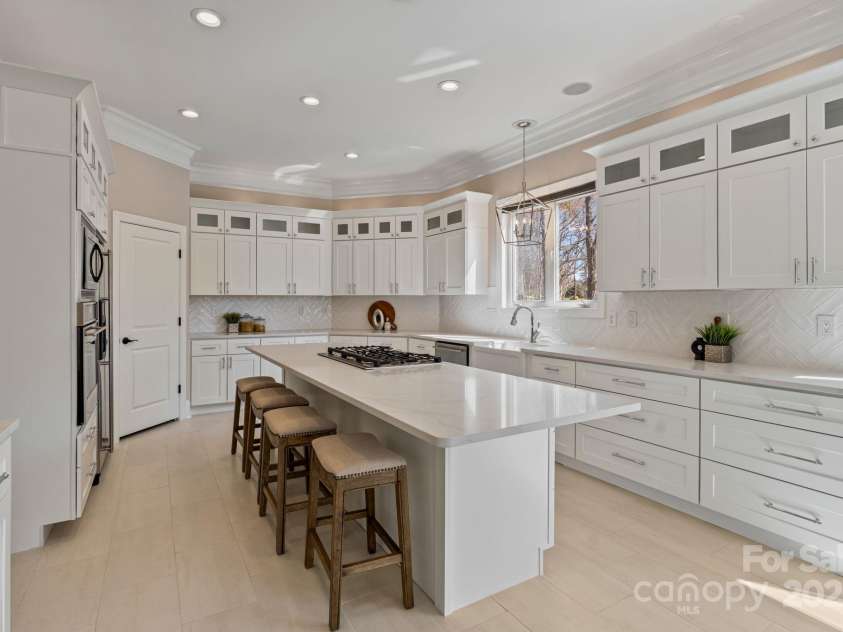 8016 West Bay Drive, Denver, NC 28037.  MLS# CAR4237848, YatesRealty ID 4275. 