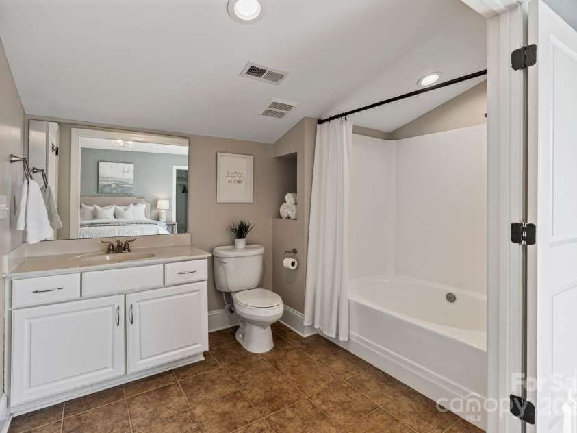 8016 West Bay Drive, Denver, NC 28037.  MLS# CAR4237848, YatesRealty ID 4275. 