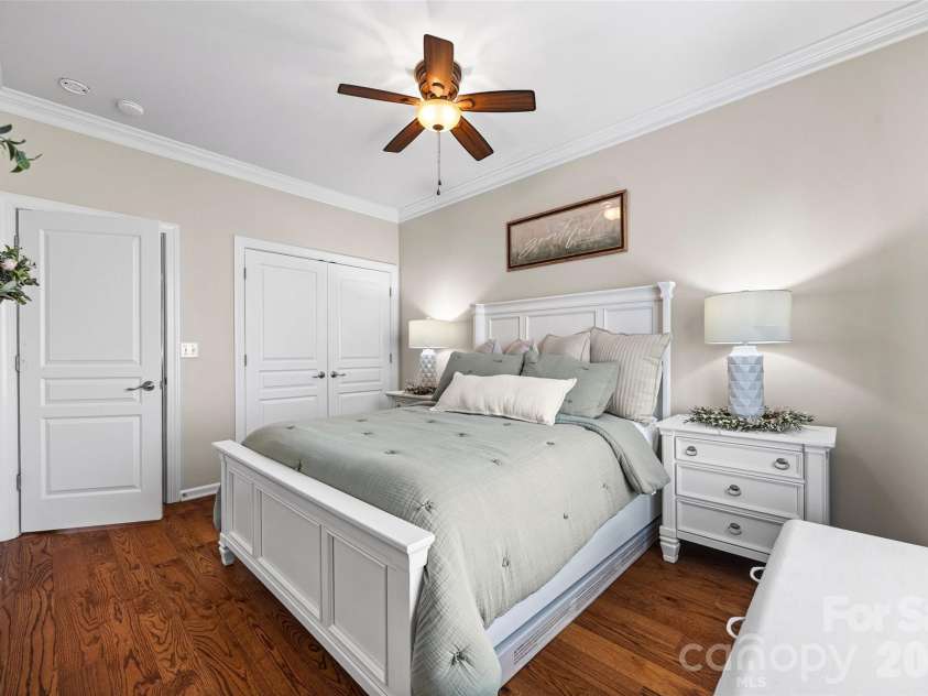 8621 Sequoia Grove Lane, Charlotte, NC 28214.  MLS# CAR4407064, YatesRealty ID 42751. 