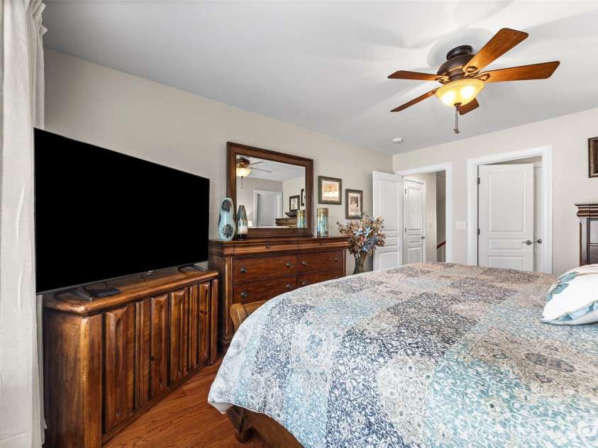 8621 Sequoia Grove Lane, Charlotte, NC 28214.  MLS# CAR4407064, YatesRealty ID 42751. 