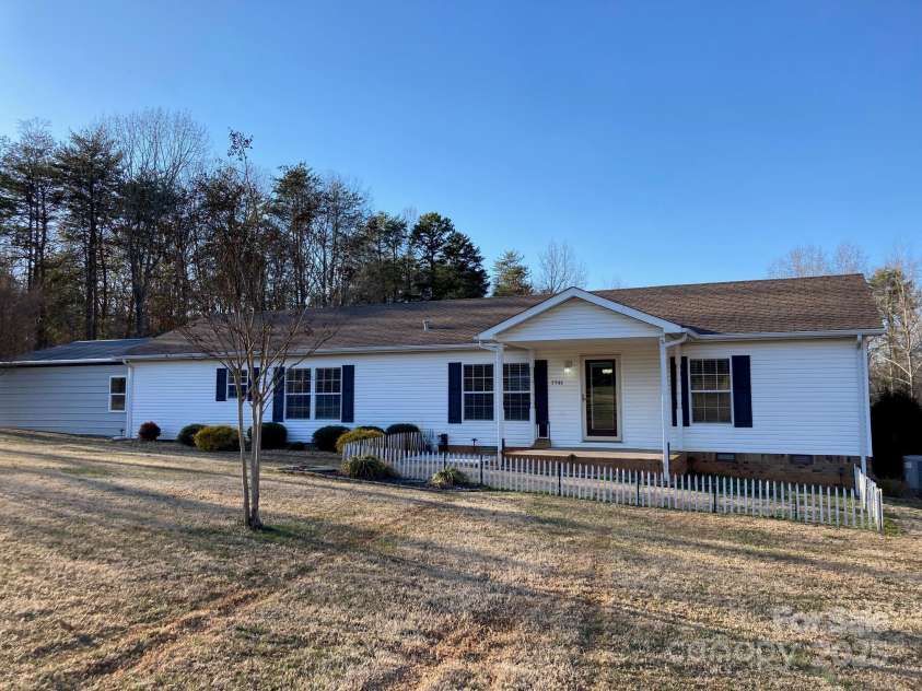 5946 NC 150 Highway, Denver, NC 28037.  MLS# CAR4301027, YatesRealty ID 42757. 