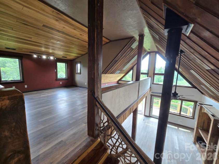 98 Tom Arthur Lane, Leicester, NC 28753.  MLS# CAR4410040, YatesRealty ID 42757. 