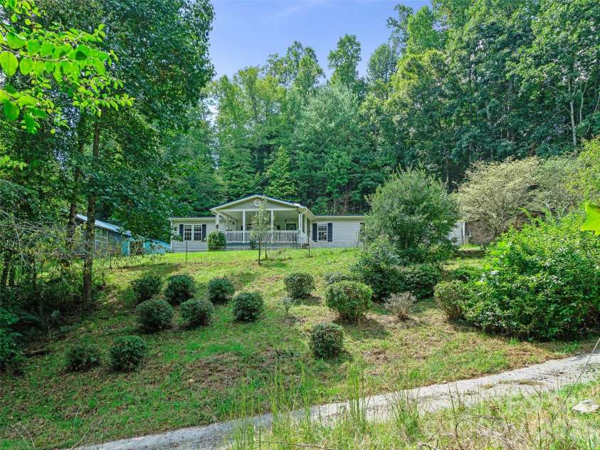 59 Sprinkle Drive, Spruce Pine, NC 28777.  MLS# CAR4405242, YatesRealty ID 42759. 