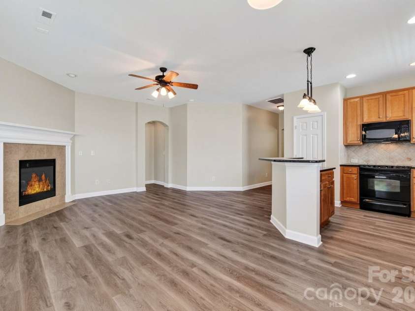 17620 Harbor Walk Drive, Cornelius, NC 28031.  MLS# CAR4401735, YatesRealty ID 42761. 