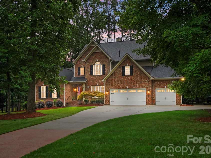 5630 Turkey Oak Drive, Mint Hill, NC 28227.  MLS# CAR4406060, YatesRealty ID 42764. 