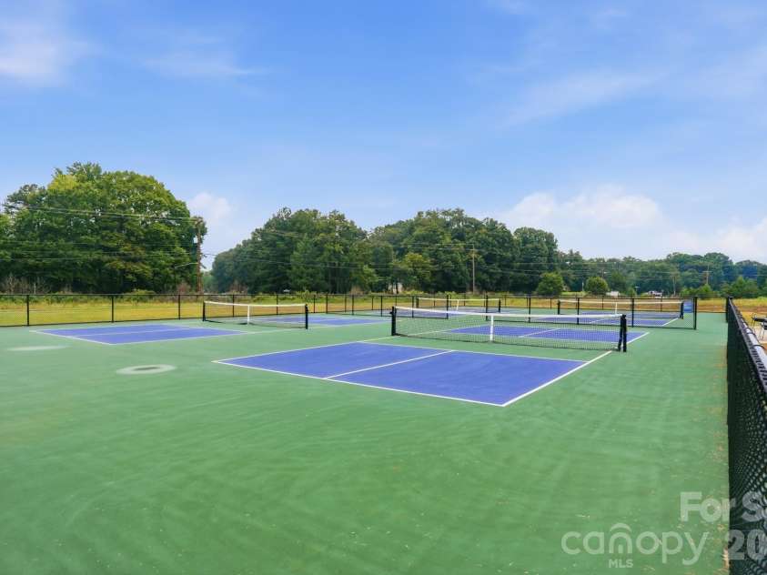 5630 Turkey Oak Drive, Mint Hill, NC 28227.  MLS# CAR4406060, YatesRealty ID 42764. 
