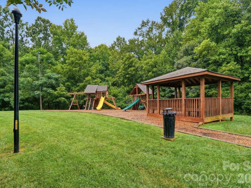5630 Turkey Oak Drive, Mint Hill, NC 28227.  MLS# CAR4406060, YatesRealty ID 42764. 