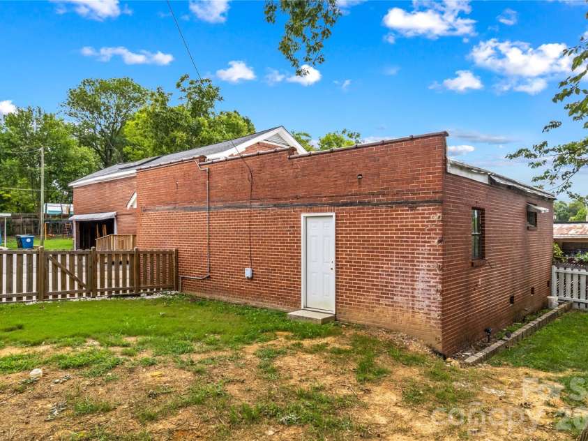 615 Church Street, Salisbury, NC 28144.  MLS# CAR4409971, YatesRealty ID 42765. Cool additional building has so much potential!