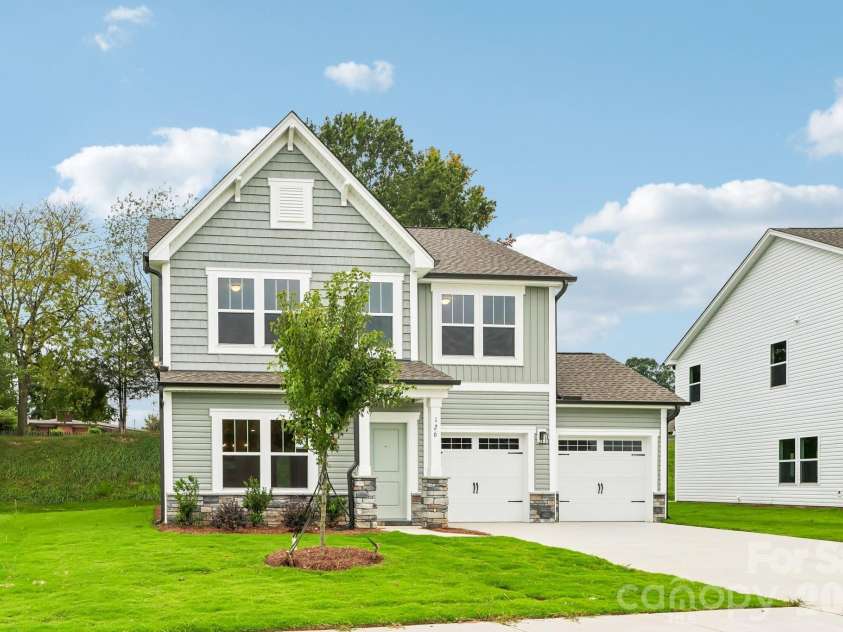 126 Pembroke Way, Albemarle, NC 28001.  MLS# CAR4412984, YatesRealty ID 42772. 