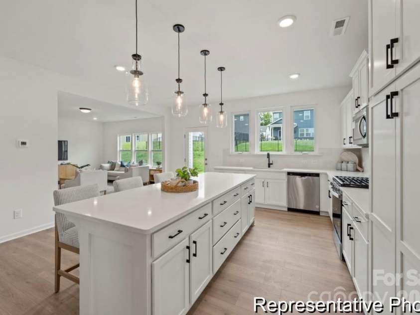 136 Pembroke Way, Albemarle, NC 28001.  MLS# CAR4412986, YatesRealty ID 42773. 