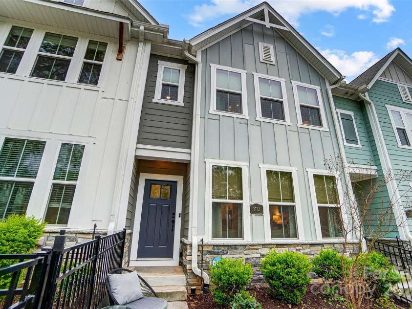 1112 Drummond Avenue, Charlotte, NC 28205.  MLS# CAR4242357, YatesRealty ID 4278. 