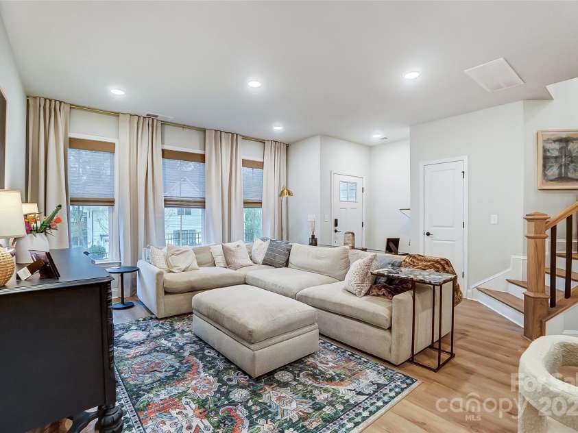 1112 Drummond Avenue, Charlotte, NC 28205.  MLS# CAR4242357, YatesRealty ID 4278. 