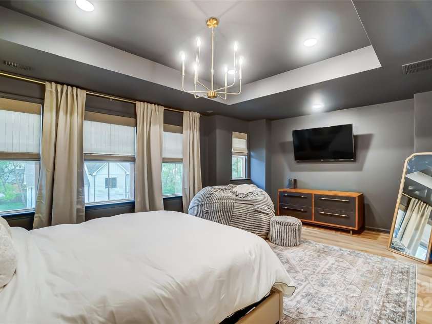 1112 Drummond Avenue, Charlotte, NC 28205.  MLS# CAR4242357, YatesRealty ID 4278. 