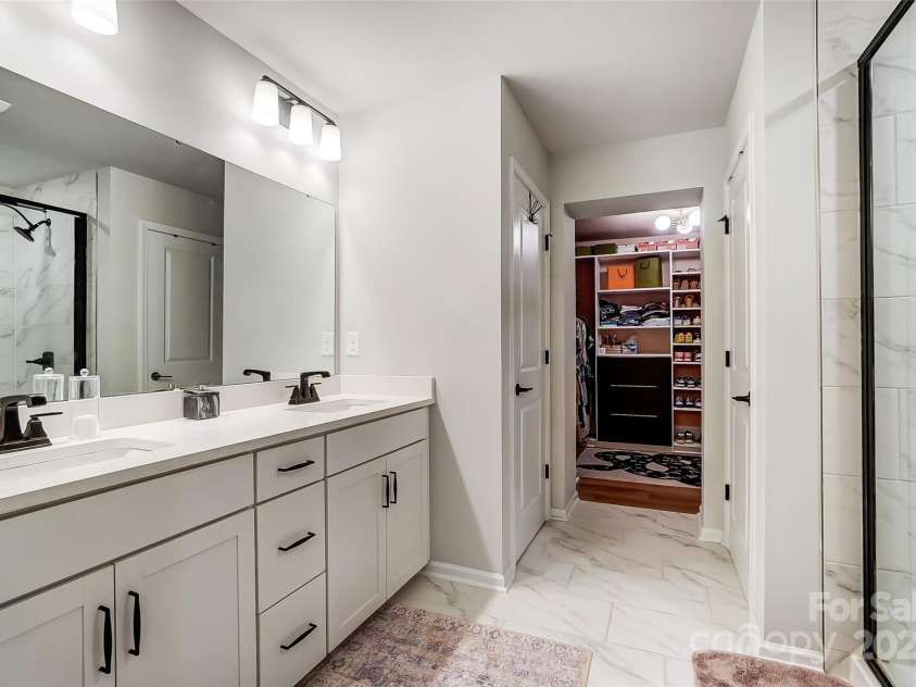 1112 Drummond Avenue, Charlotte, NC 28205.  MLS# CAR4242357, YatesRealty ID 4278. 