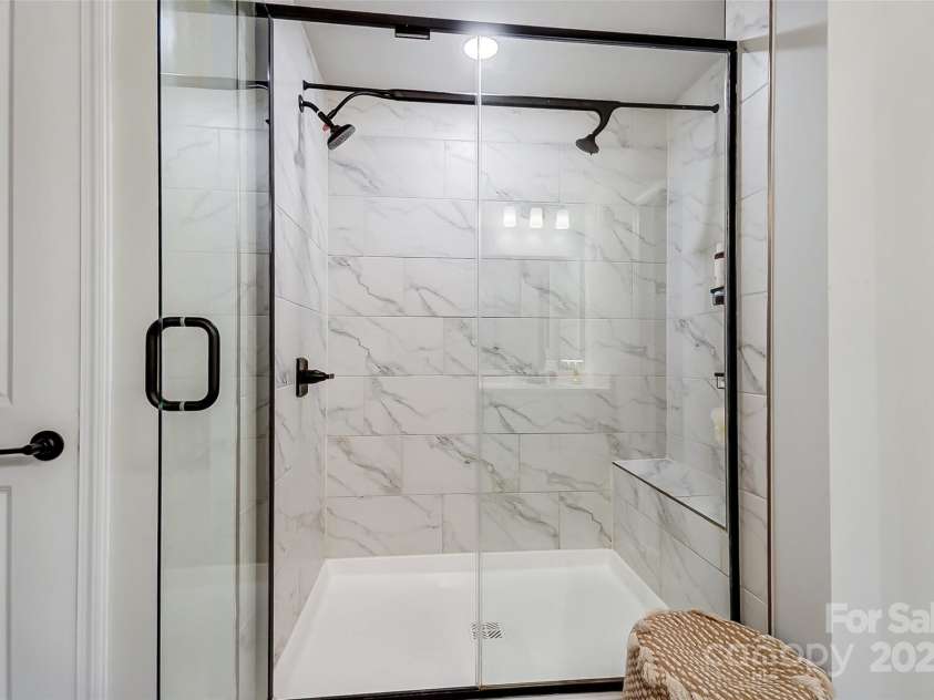 1112 Drummond Avenue, Charlotte, NC 28205.  MLS# CAR4242357, YatesRealty ID 4278. 