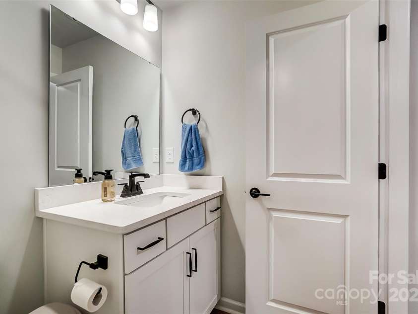 1112 Drummond Avenue, Charlotte, NC 28205.  MLS# CAR4242357, YatesRealty ID 4278. 