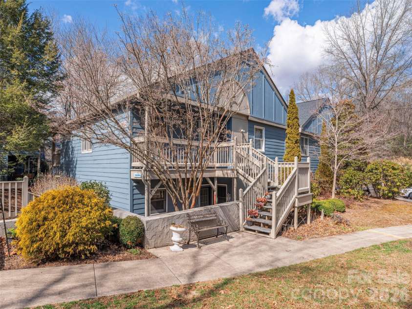 155 Tri Vista Drive, Lake Junaluska, NC 28745.  MLS# CAR4352474, YatesRealty ID 4278. 