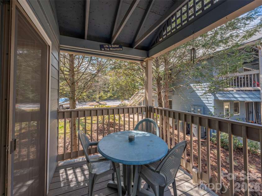155 Tri Vista Drive, Lake Junaluska, NC 28745.  MLS# CAR4352474, YatesRealty ID 4278. 