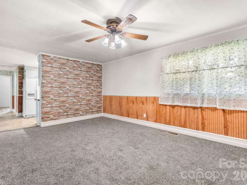 296 Pine Mountain Road, Hudson, NC 28638.  MLS# CAR4412972, YatesRealty ID 42781. 