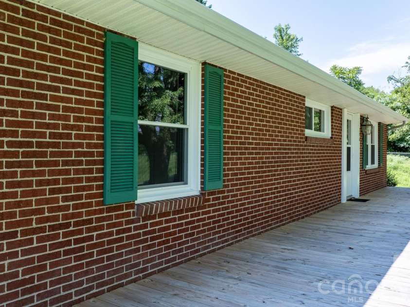 296 Pine Mountain Road, Hudson, NC 28638.  MLS# CAR4412972, YatesRealty ID 42781. 