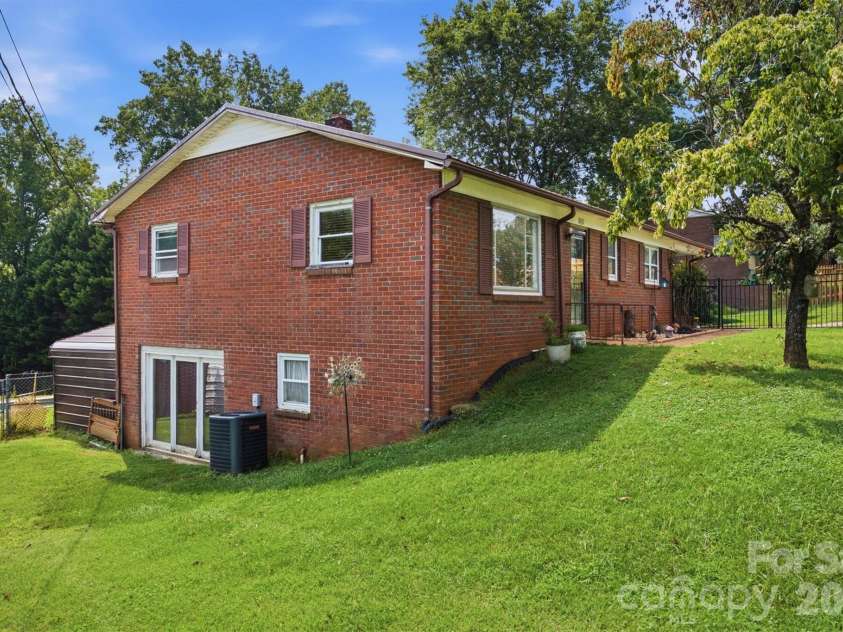 1082 Maple Street, Granite Falls, NC 28630.  MLS# CAR4407308, YatesRealty ID 42782. 