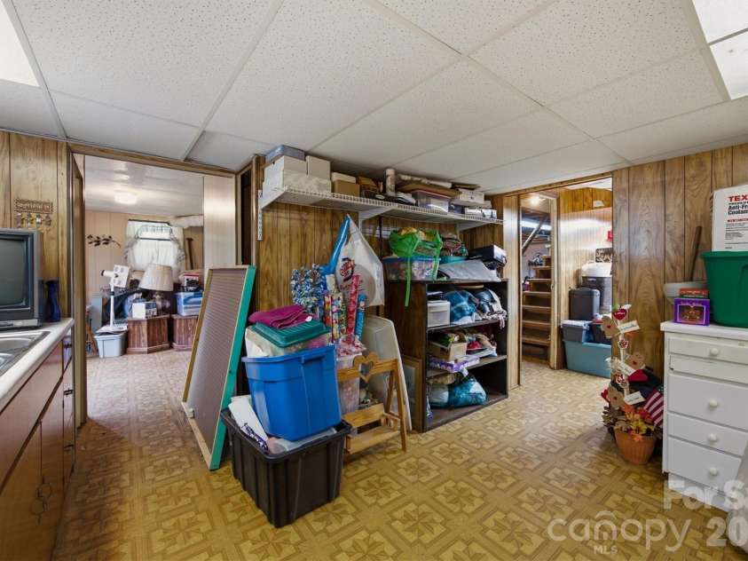 1082 Maple Street, Granite Falls, NC 28630.  MLS# CAR4407308, YatesRealty ID 42782. 