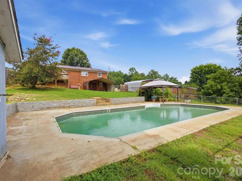 1082 Maple Street, Granite Falls, NC 28630.  MLS# CAR4407308, YatesRealty ID 42782. 