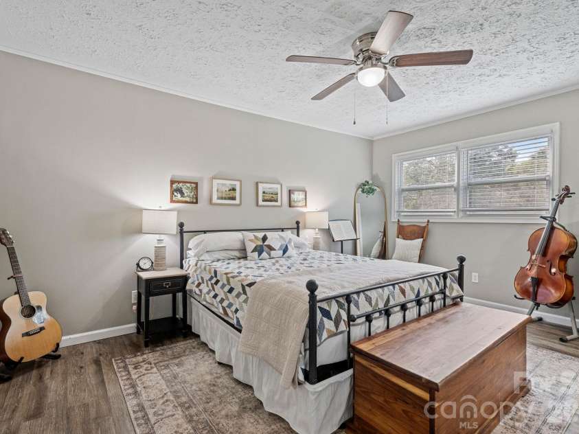 3968 Hollywood Ridge Road, Lenoir, NC 28645.  MLS# CAR4410672, YatesRealty ID 42784. 